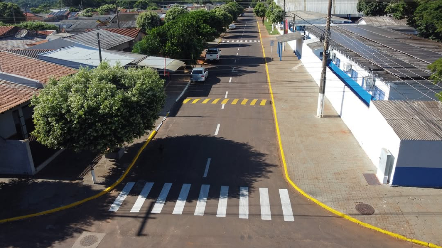 Prefeitura de Eldorado renova pintura de ruas para deixar trânsito mais seguro