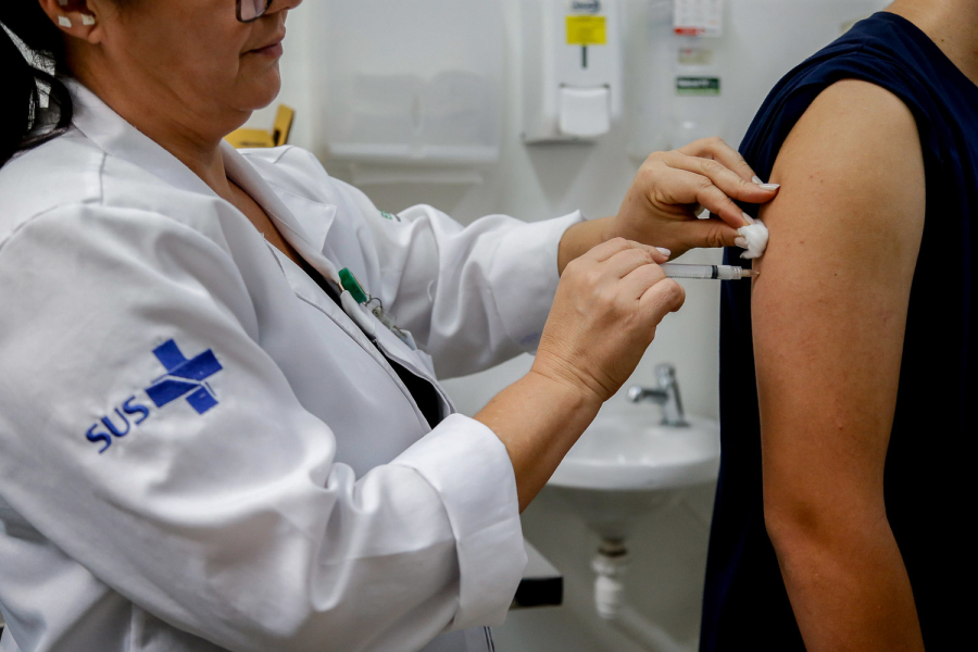 Naviraí realiza Drive-Thru de vacinação contra a Influenza nesta terça (2)